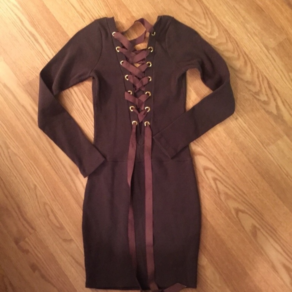 Dress - Picture 2 of 2